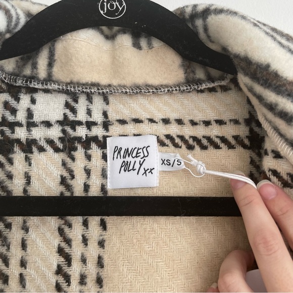 Princess Polly Melda Jacket Check in Beige / Black - Picture 3 of 7